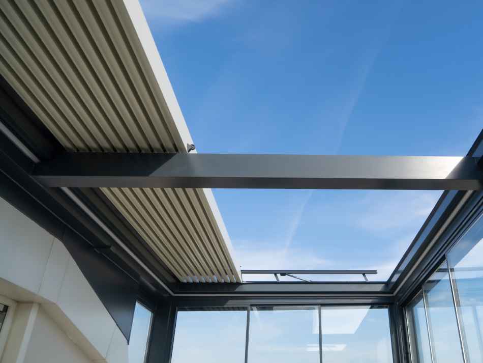 cerramiento abatible pérgola