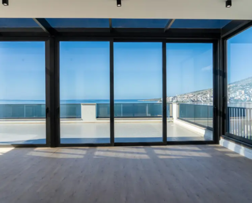 Ventana Corredera en una terraza
