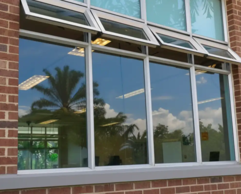 ventanas aluminio Proyectante